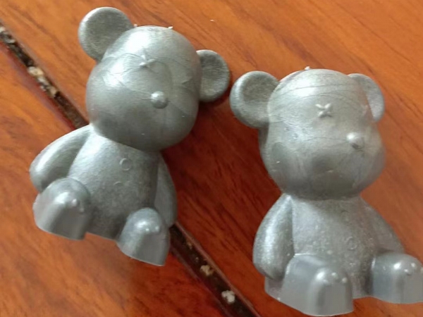 濟(jì)寧安屹工貿(mào)承接注塑模具和注塑產(chǎn)品專業(yè)代工，金日接單網(wǎng)紅小熊杯，日產(chǎn)8萬只